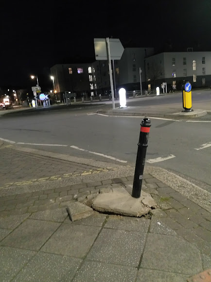 Octogen Roundabout - Broken pavement
